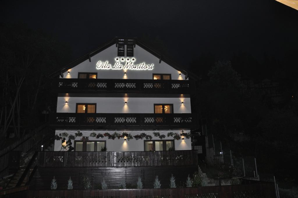 La Monitori Hotel Sinaia Ruang foto