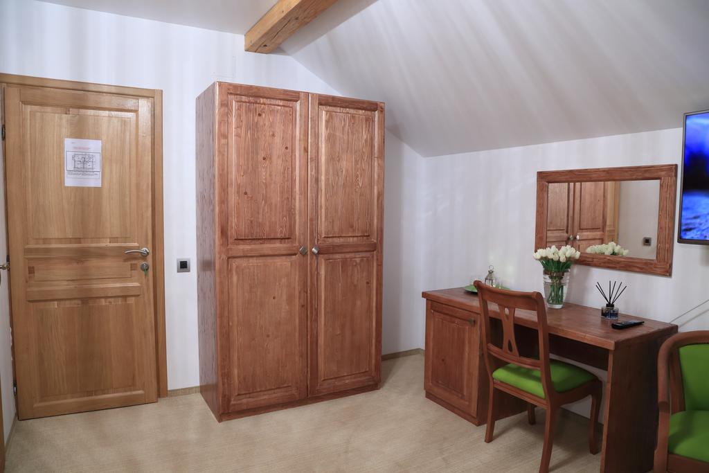 La Monitori Hotel Sinaia Ruang foto