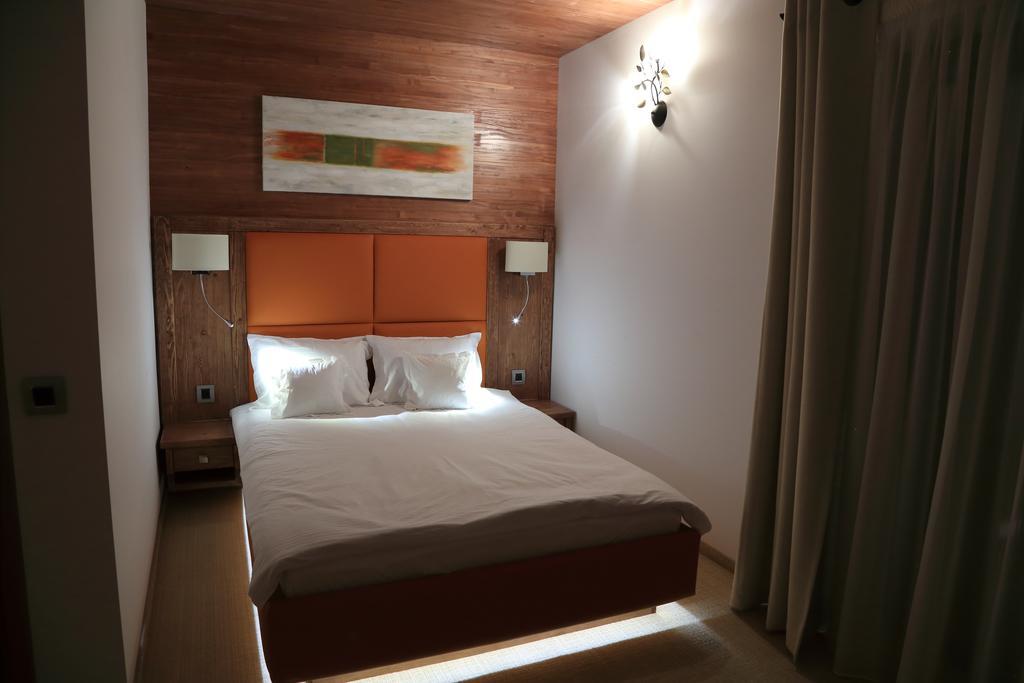 La Monitori Hotel Sinaia Ruang foto