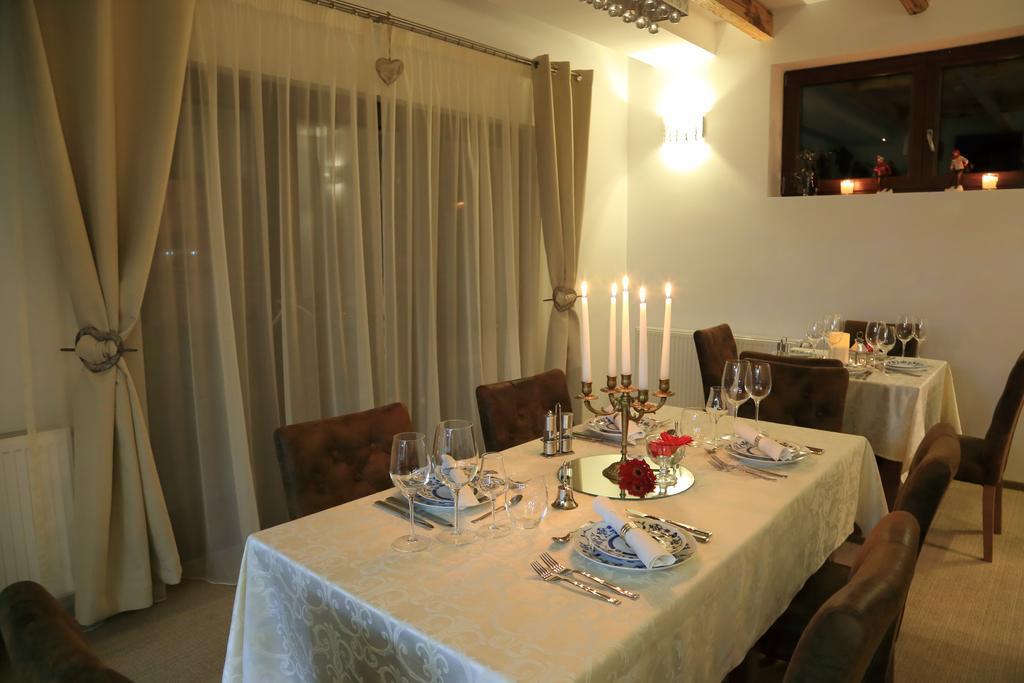 La Monitori Hotel Sinaia Bagian luar foto